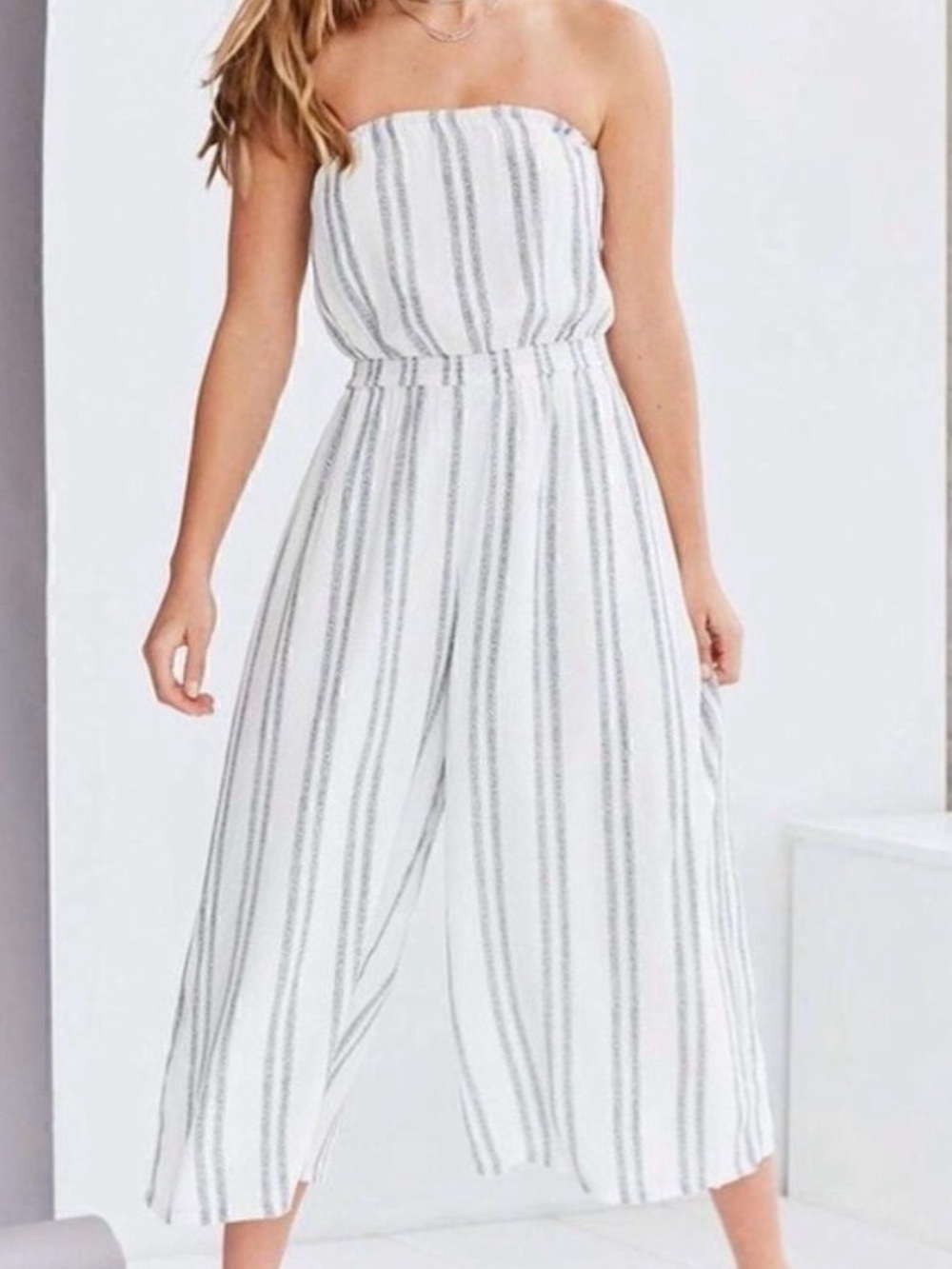 Silence + Noise Jackson Strapless Culotte Jumpsuit Urban Outfitters